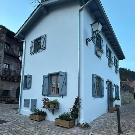La Esencia